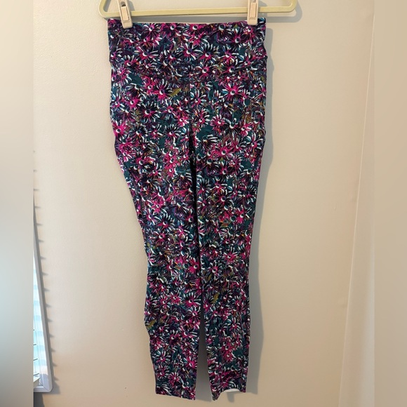 [LULULEMON] Base Pace High-Rise Tight 27” in ‘Floral Electric Multi’ - Picture 6 of 11